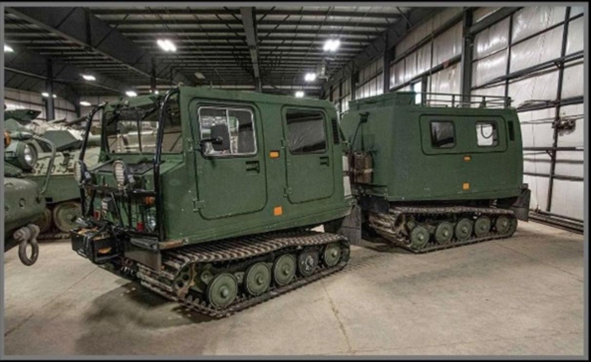 Tracked armoured vehicles