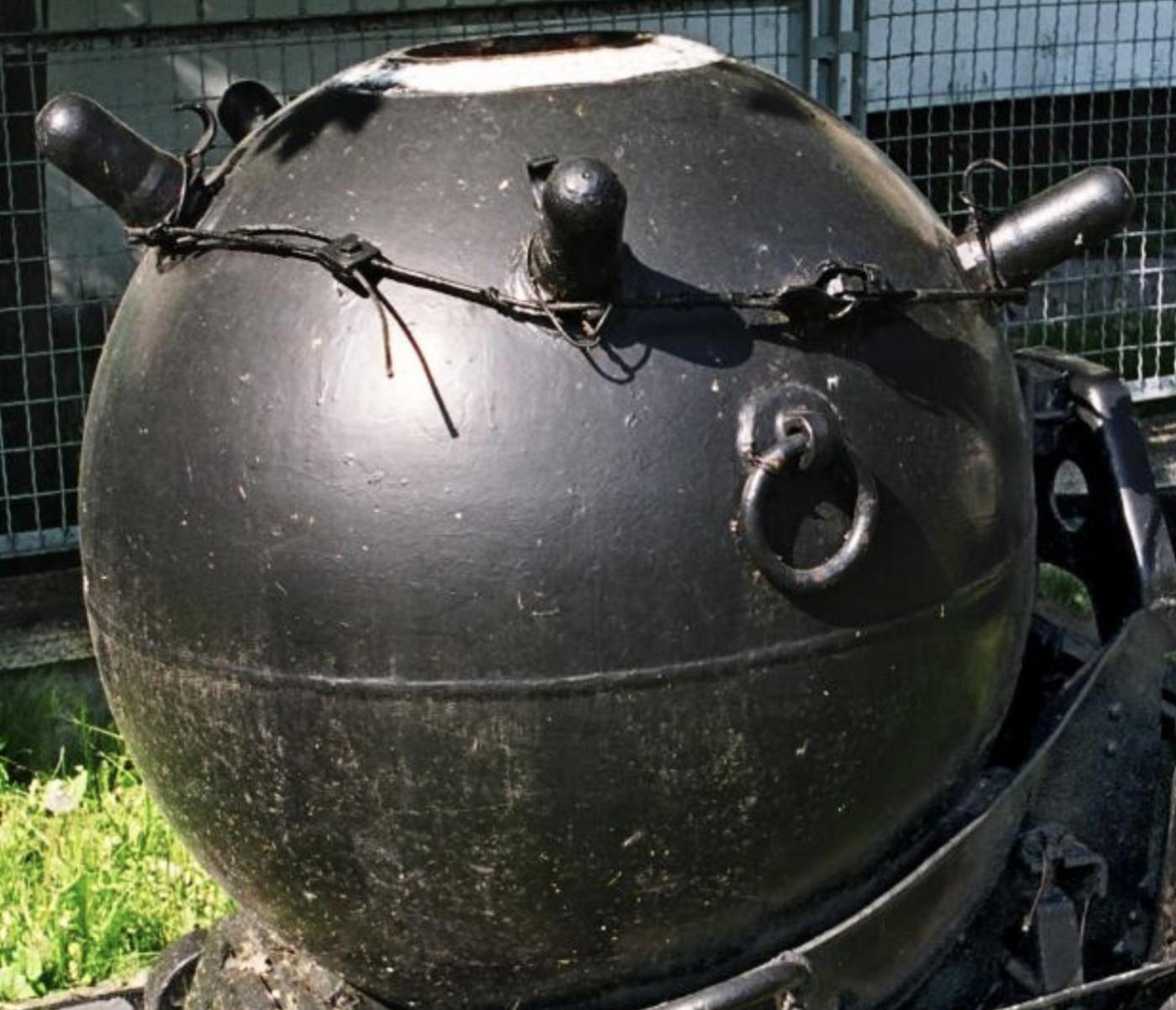 Sea mine