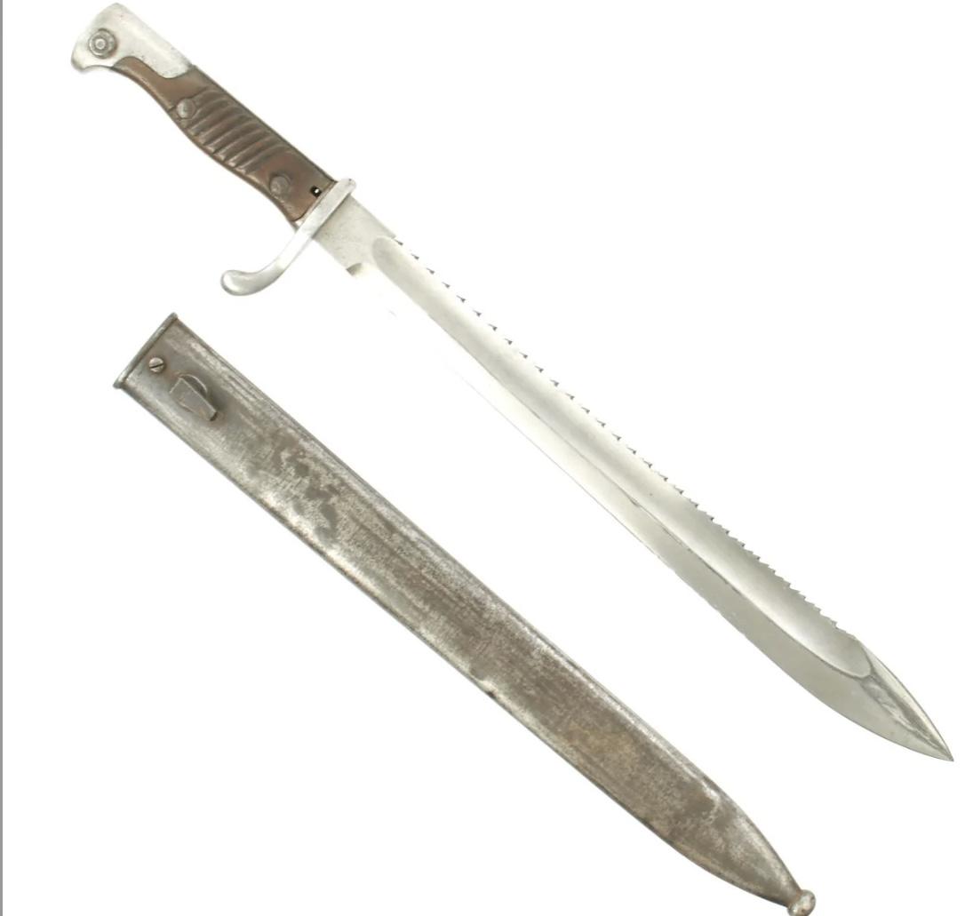 Saw back bayonet