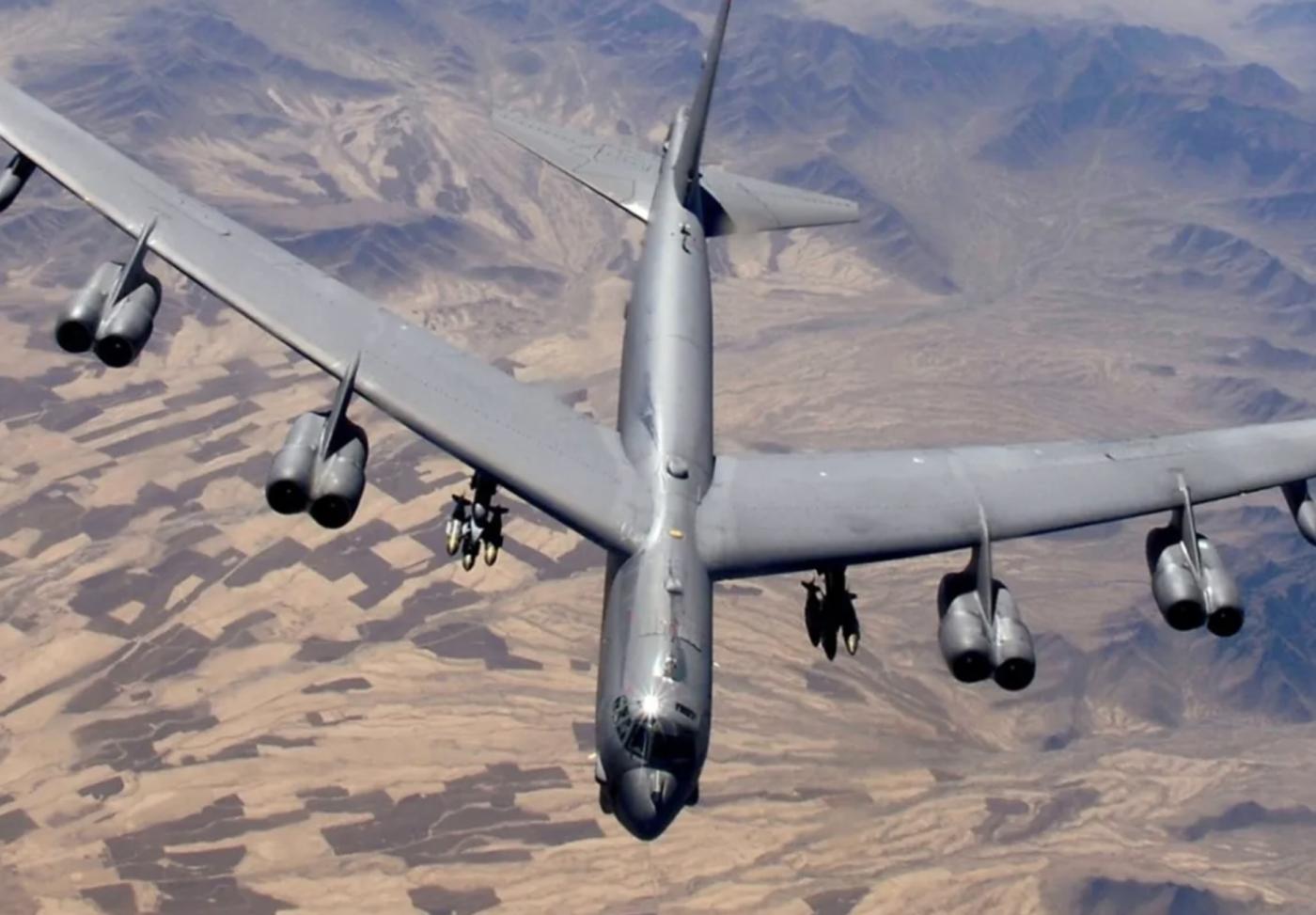 B 52 bomber