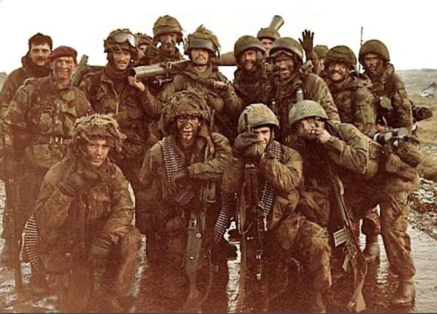 3 para troops