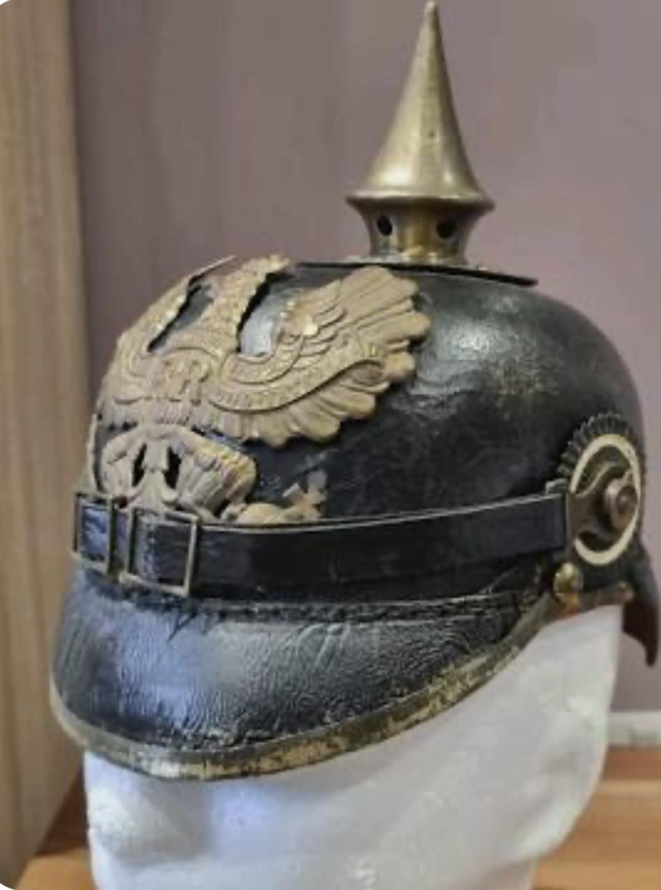 Picklehaube helmet