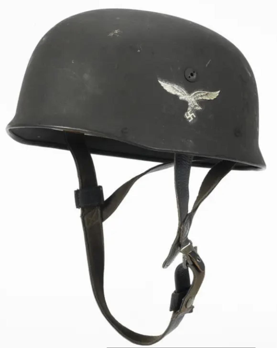 German paras helmet
