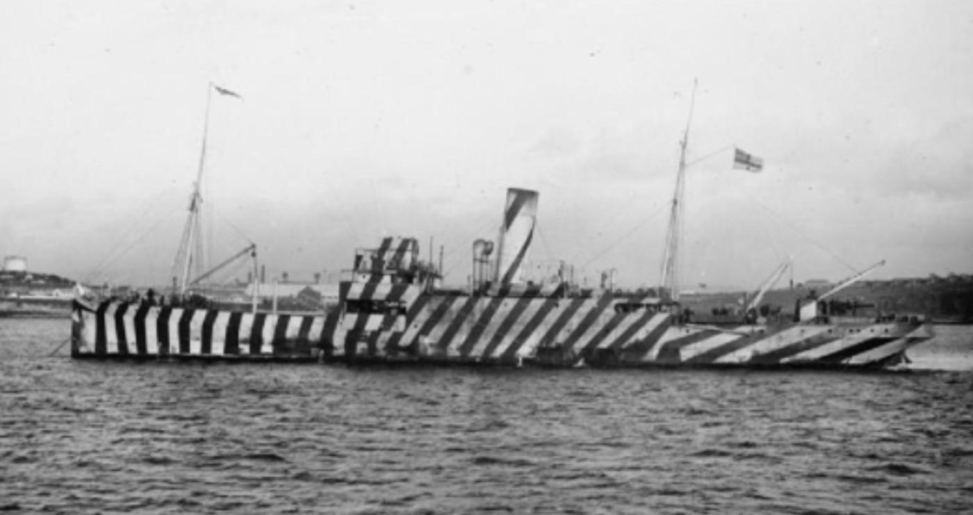 Dazzle camouflage ship designs 