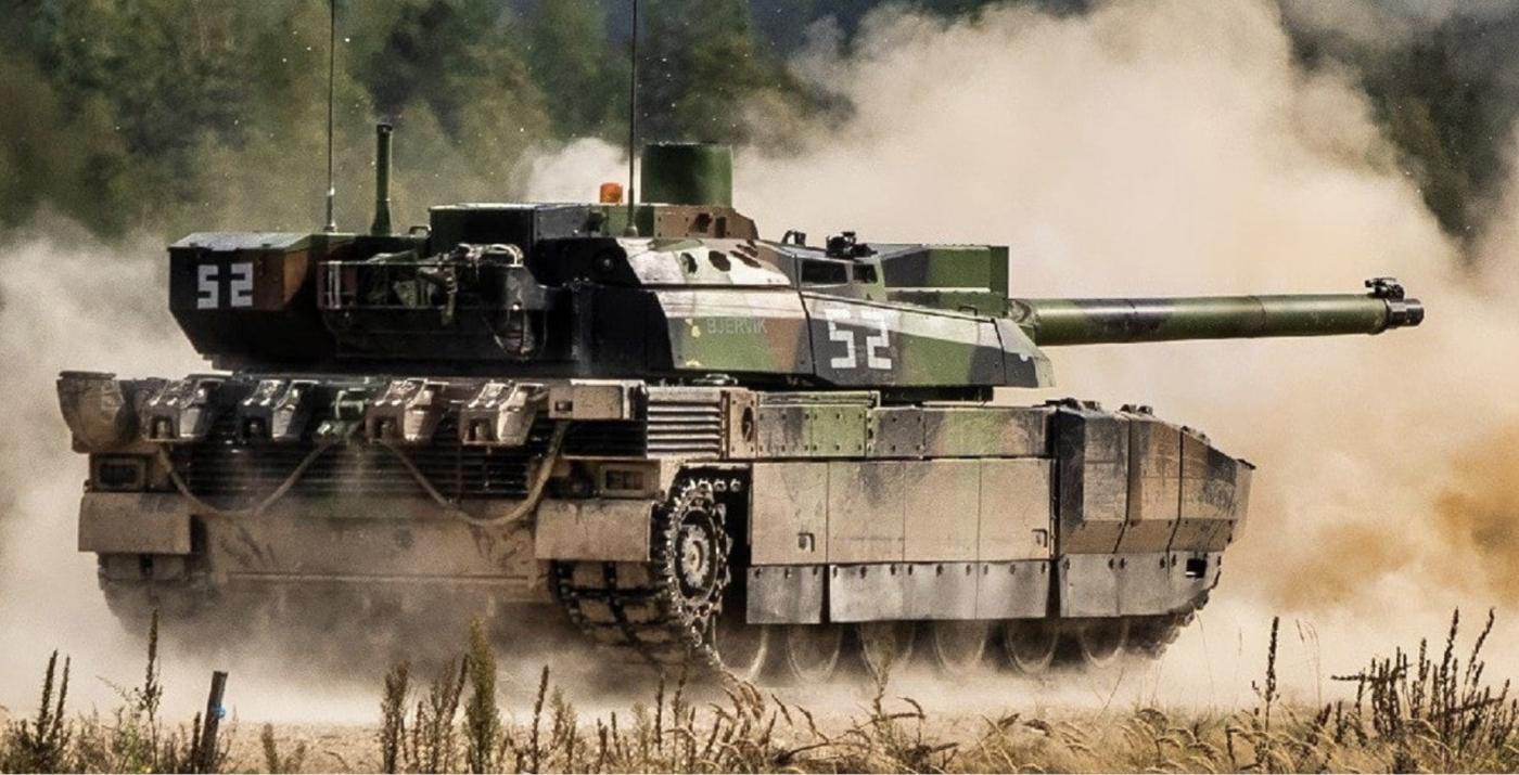 France Leclerc battle tank military vehicle armoured artillery
