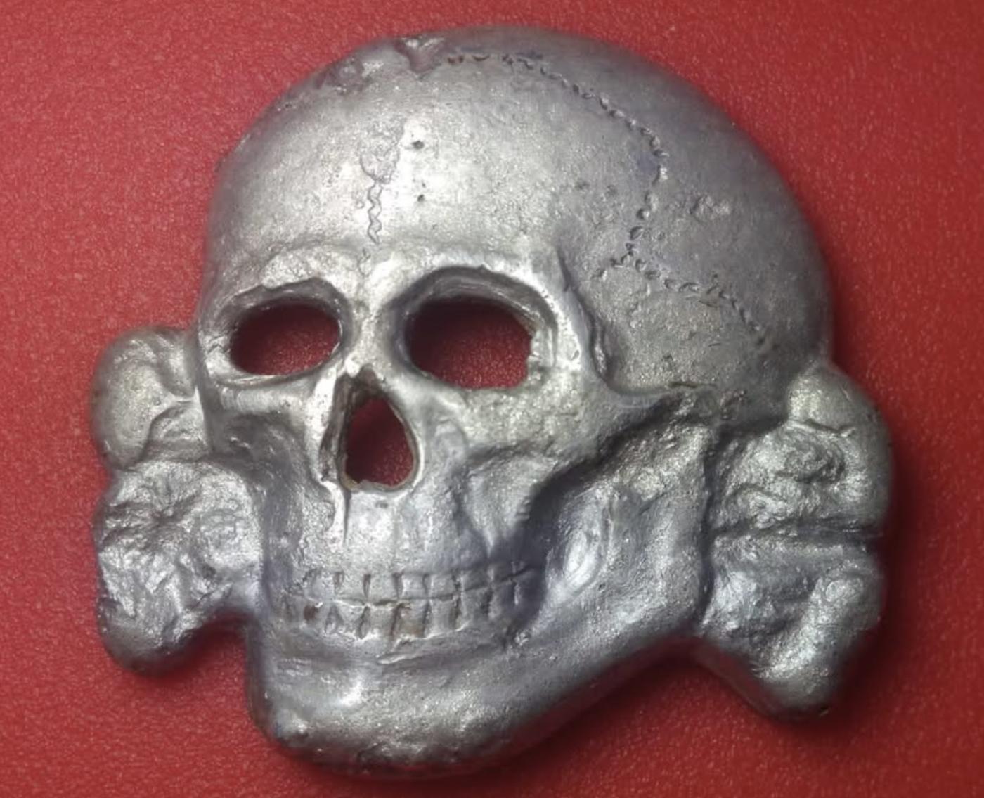 Nazi SS totenkopf badge German military death head insignia ww2