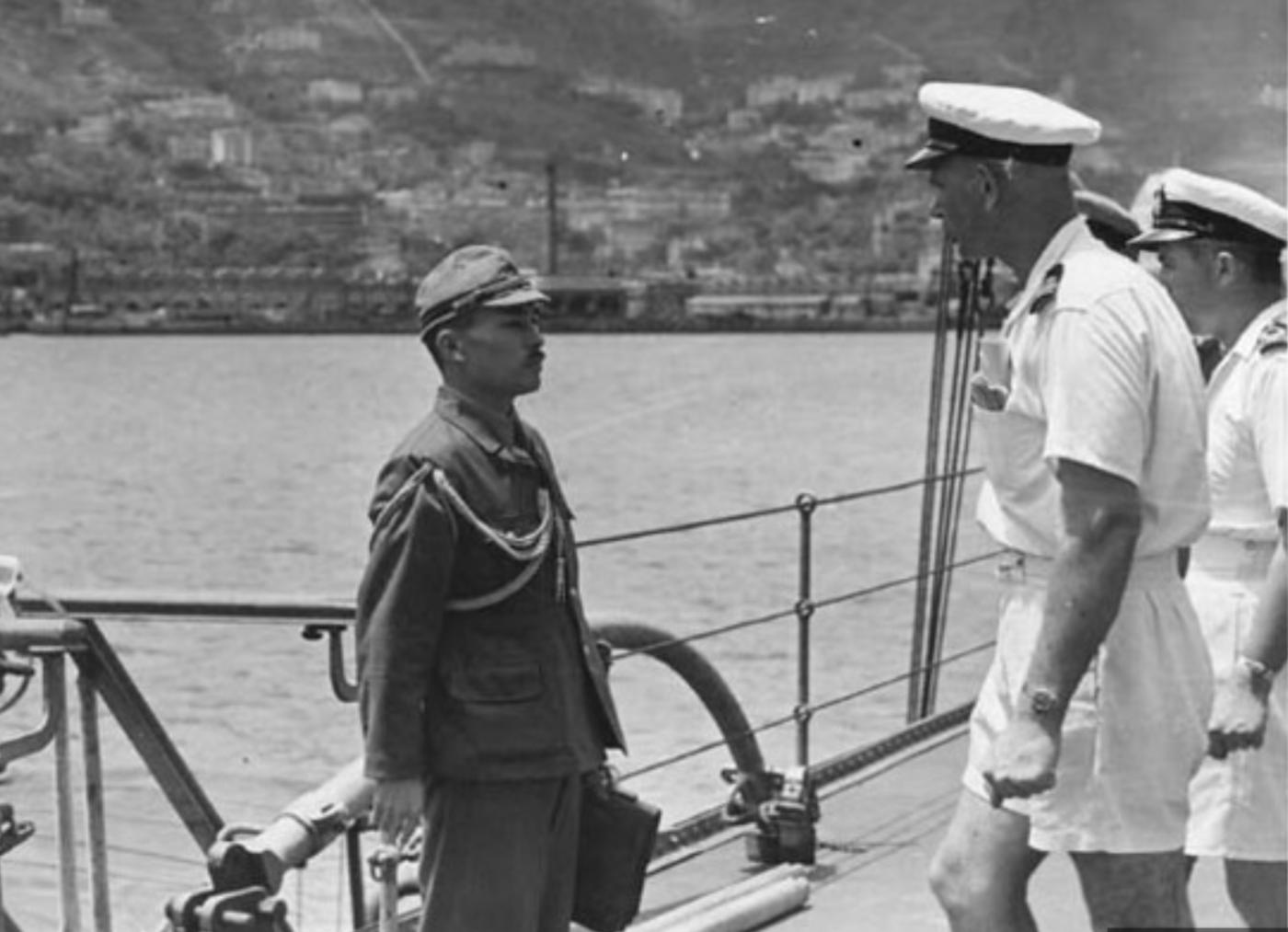 Japan surrenders Hong Kong ww2