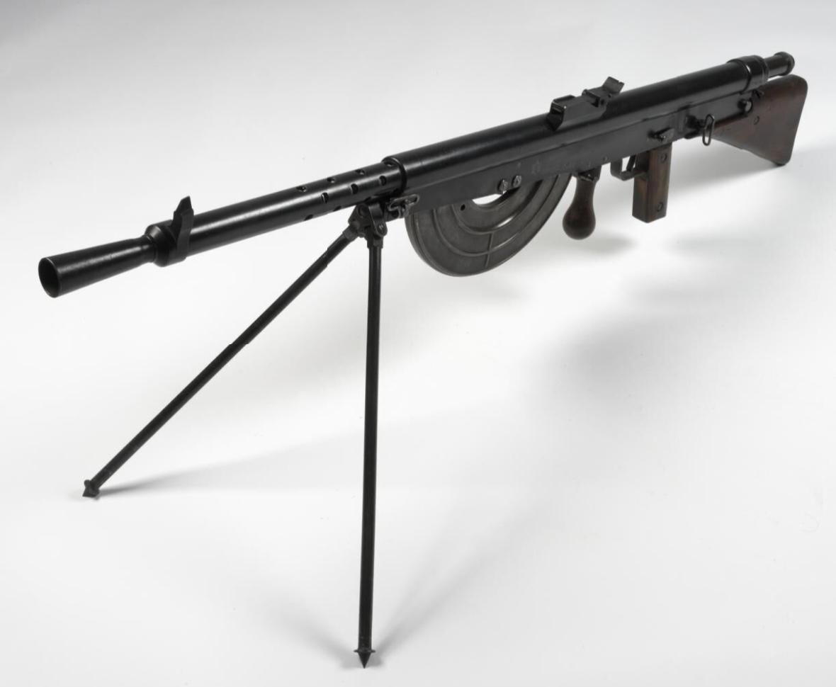 Ww1 French chauchat machine gun rifle weapon 