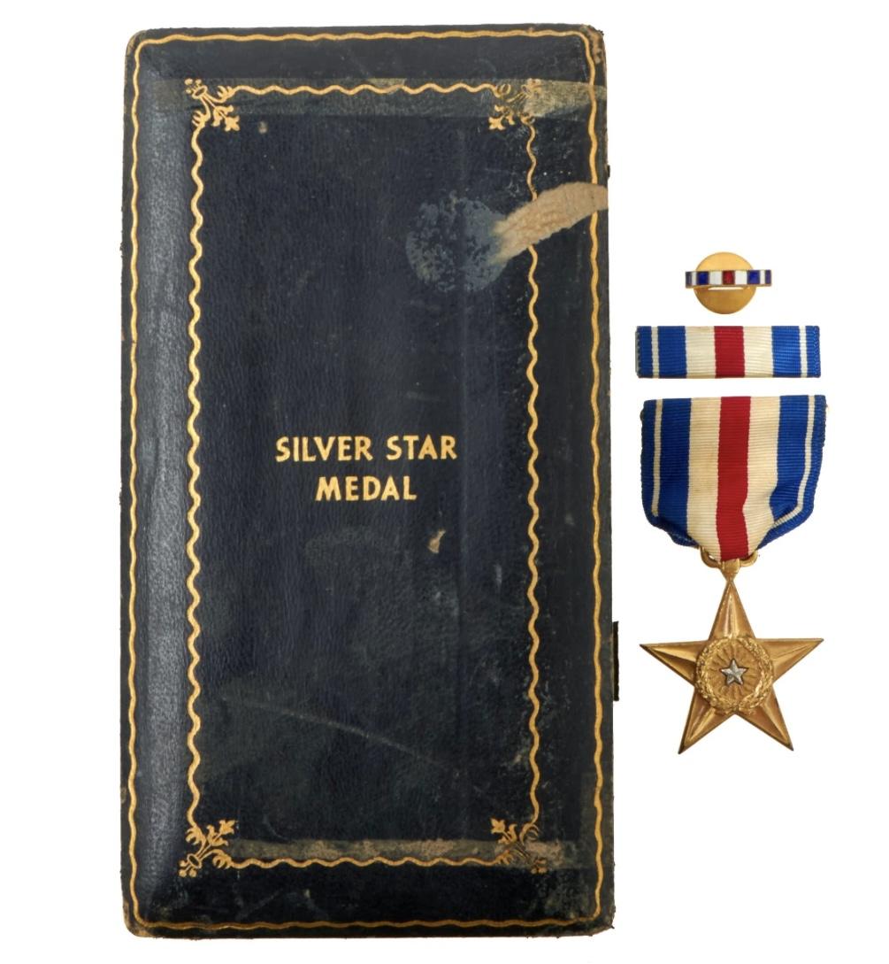 Silver star medal 