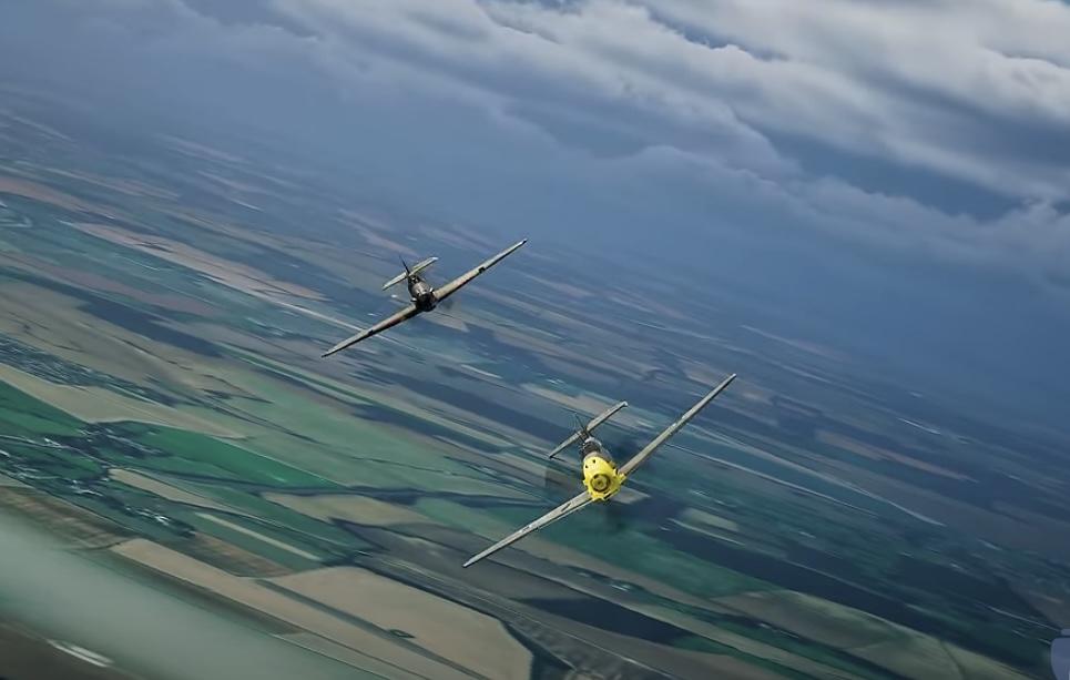 Spitfire v German fighters