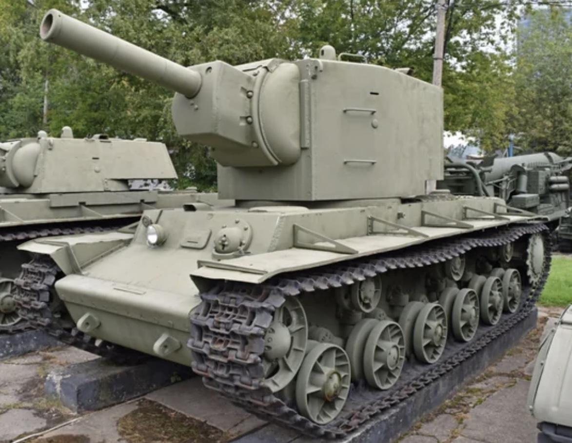 Russian kv - 2 tank 