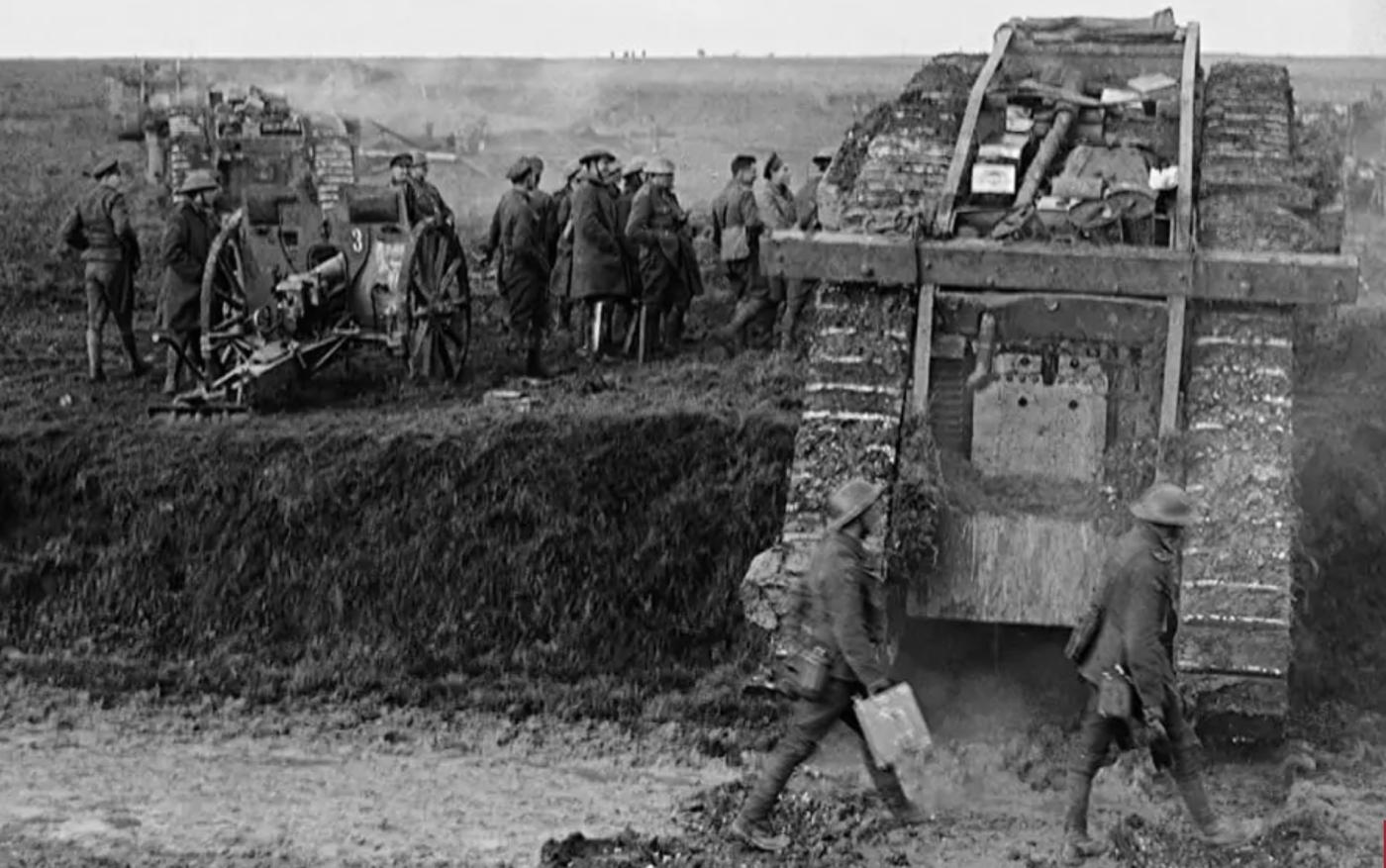 British ww1 tanks and troops 