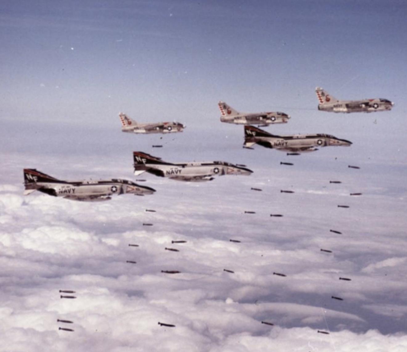 F-4 phantom jets operation linebacker 11