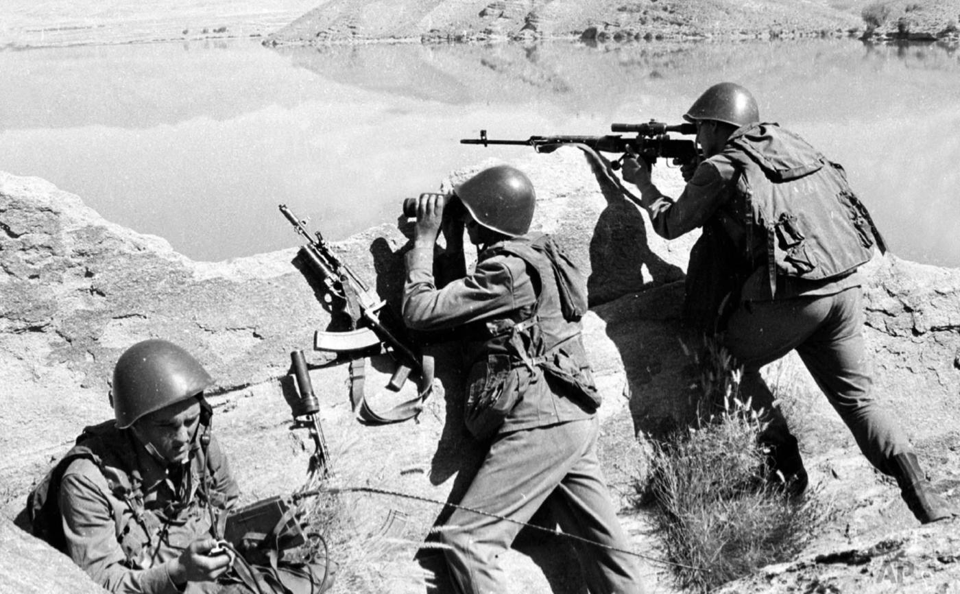 Soviet soldiers in Afghanistan 