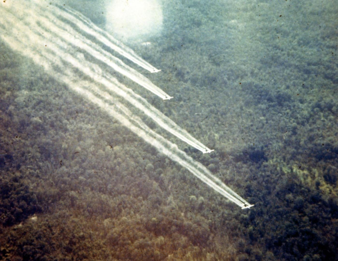 Chemical spraying Vietnam war 