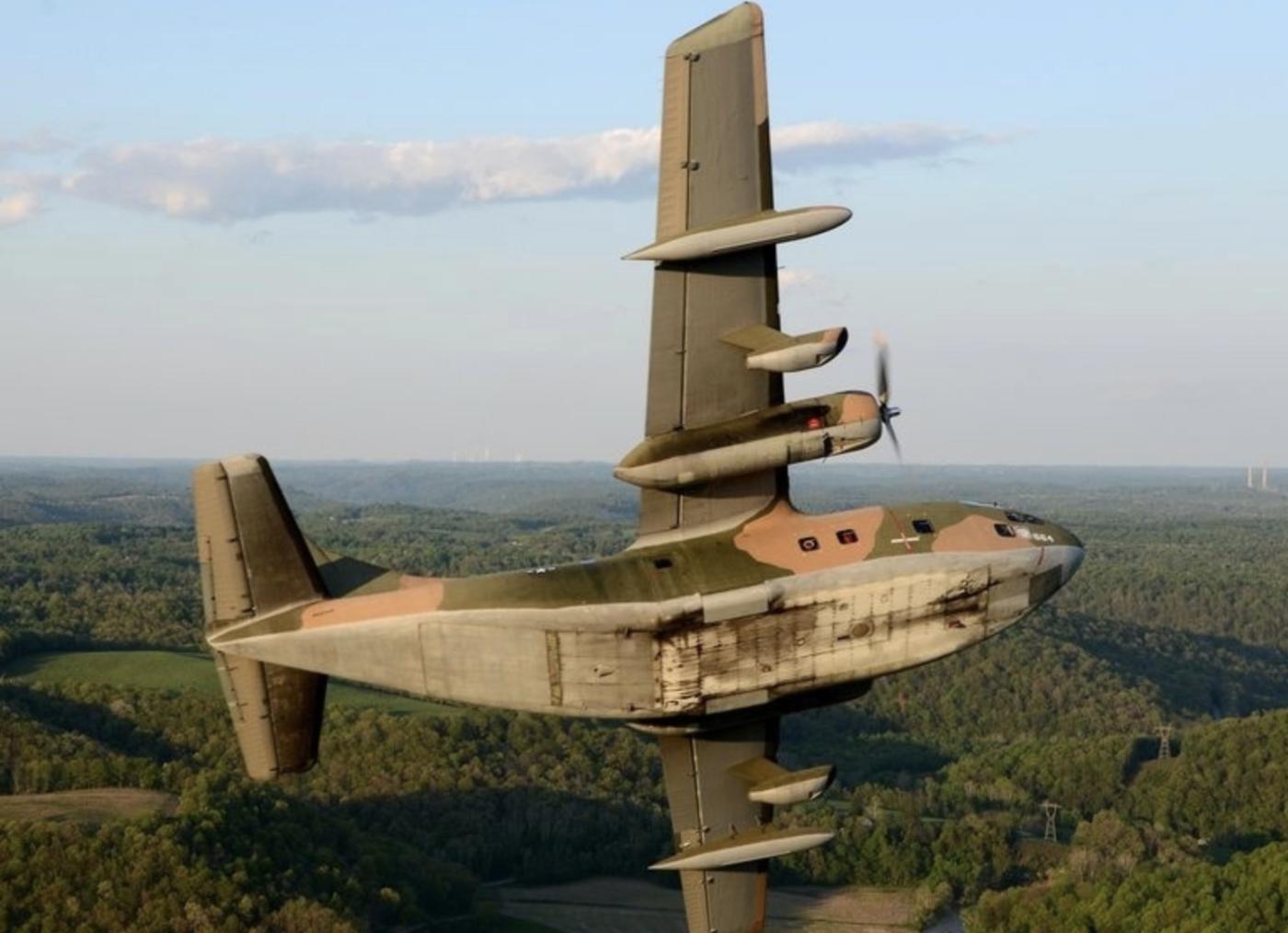 C-123 provider plane u.s military 