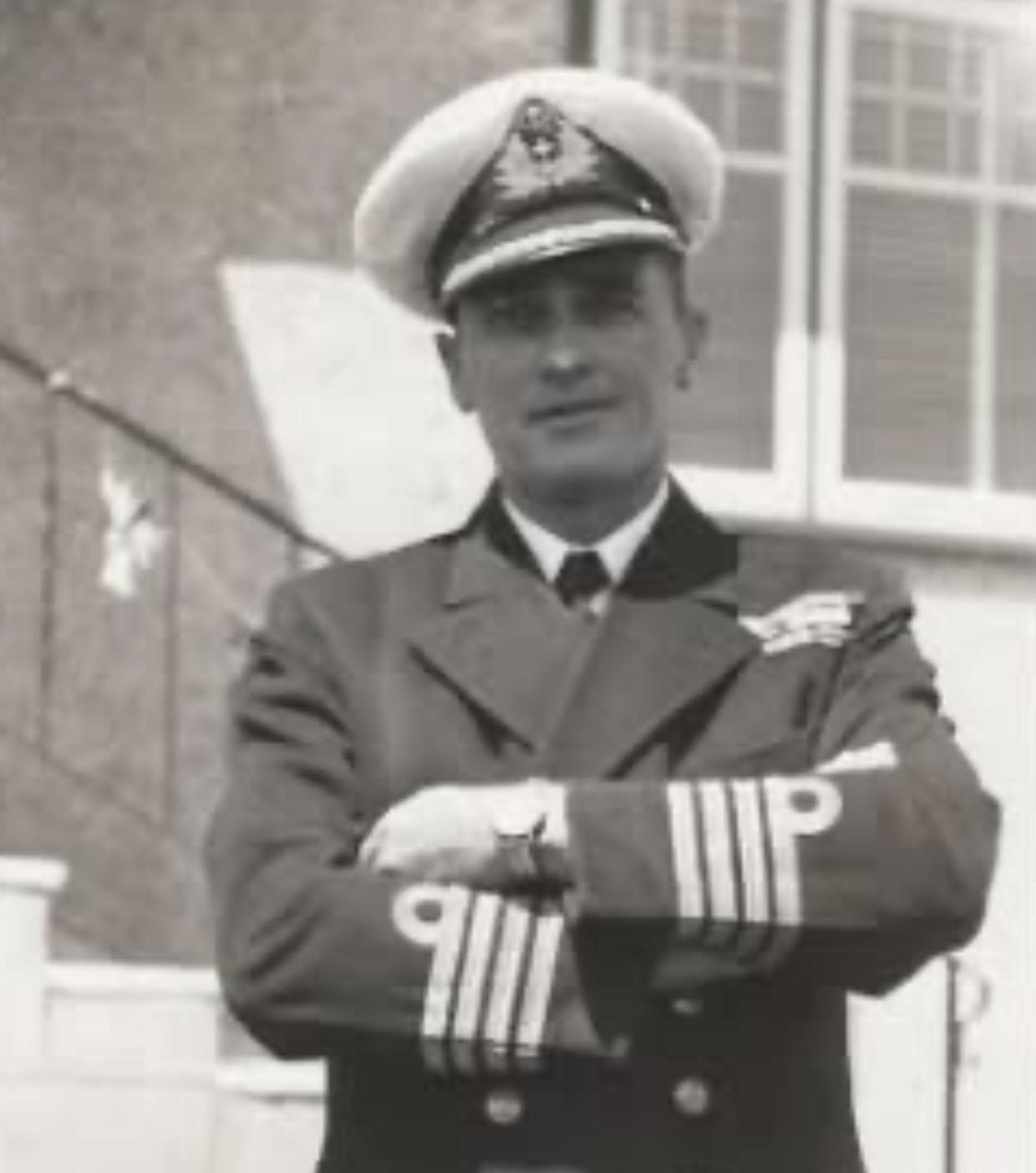 Lt commander w r Stacey