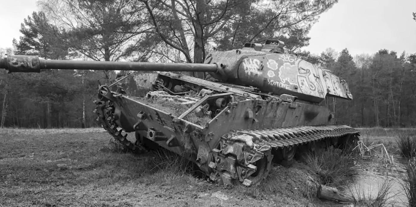 German damaged tank