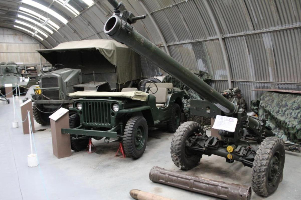 Army display jeeps and artillery 