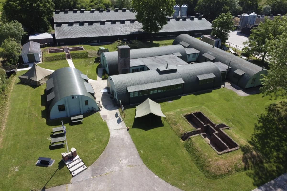 Nissan hut buildings 