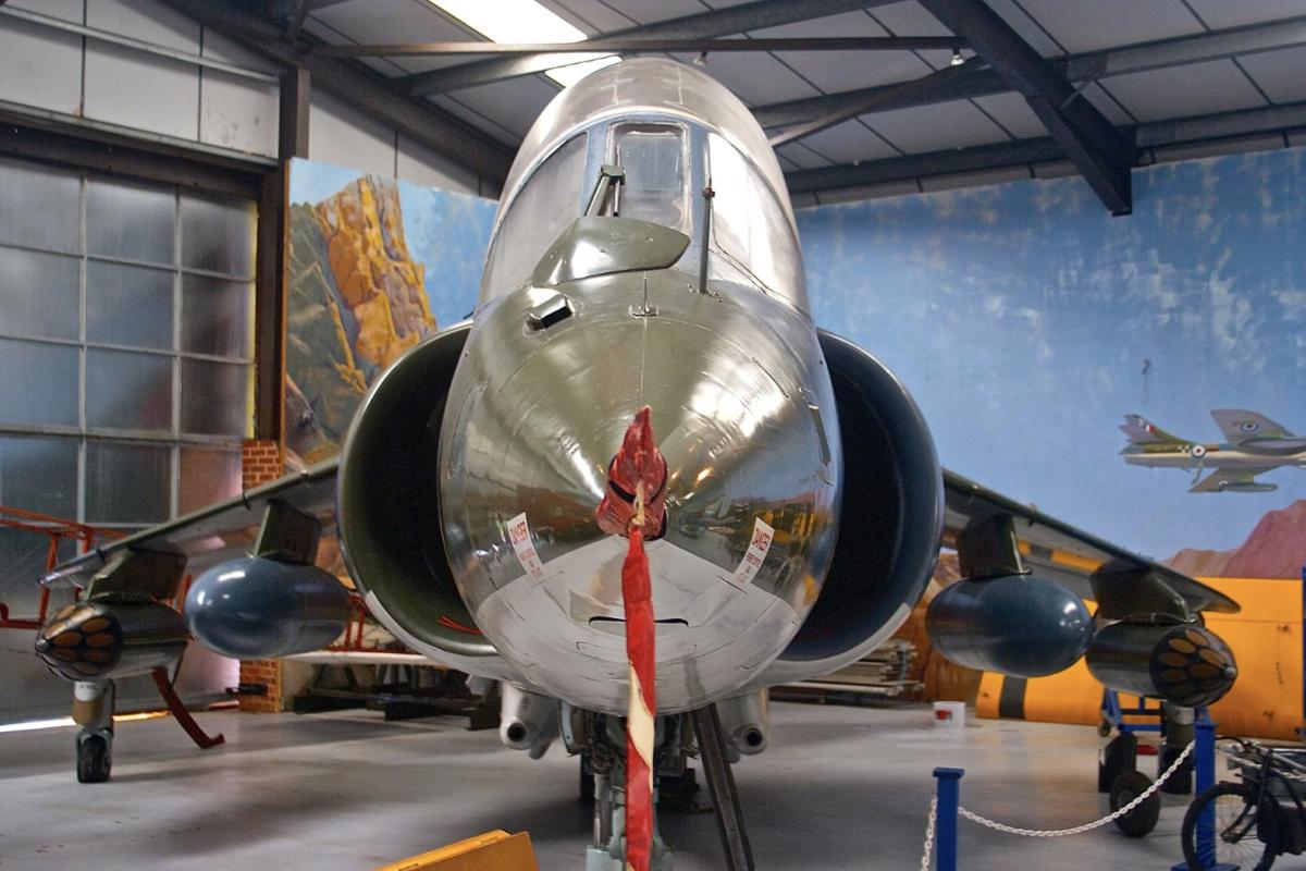Fighter jet