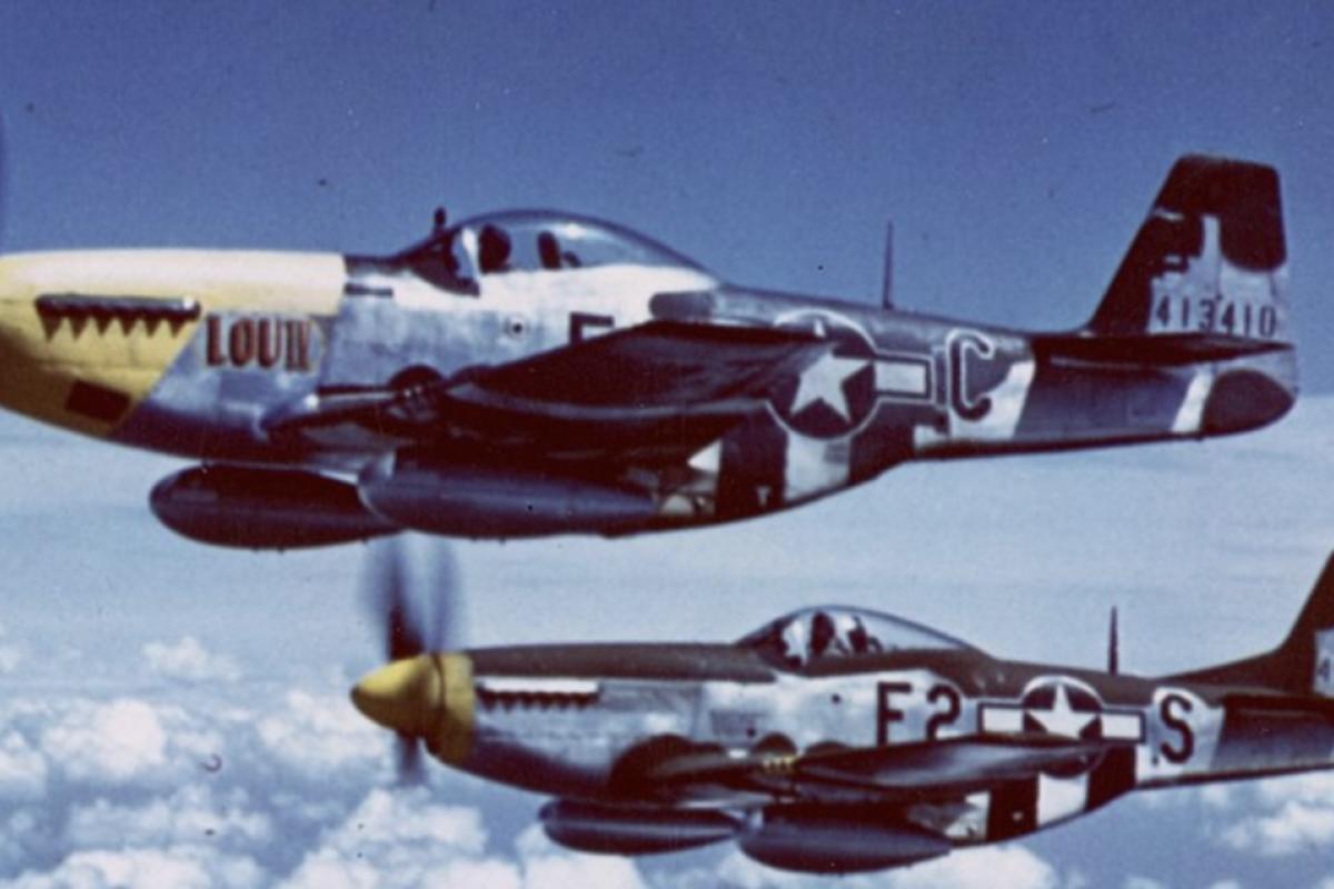 Fighter plane 