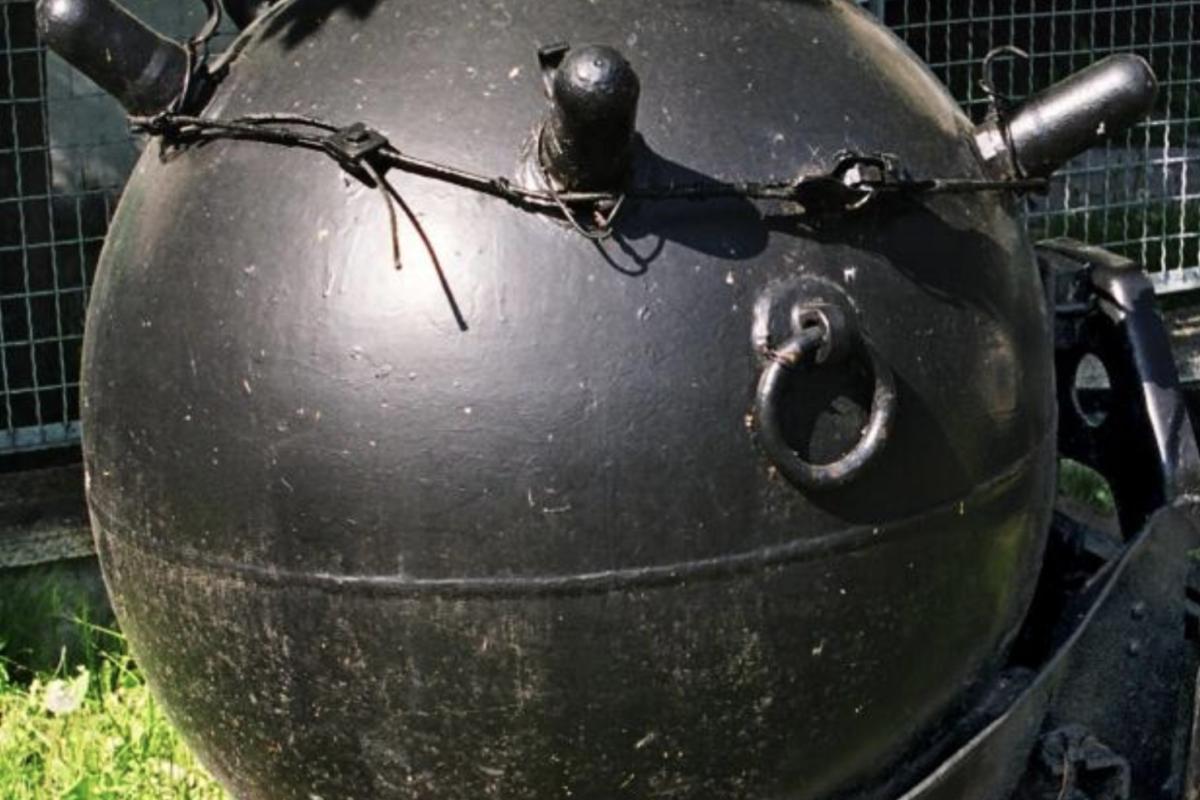 Sea mine
