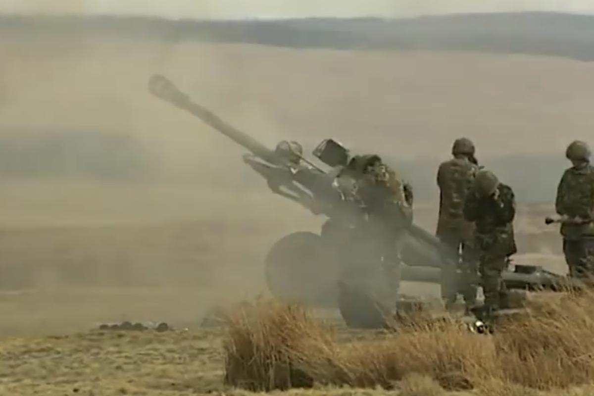 105 artillery gun 