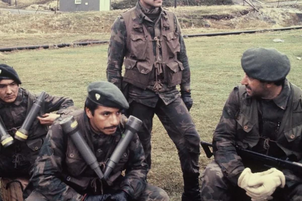 692 commando