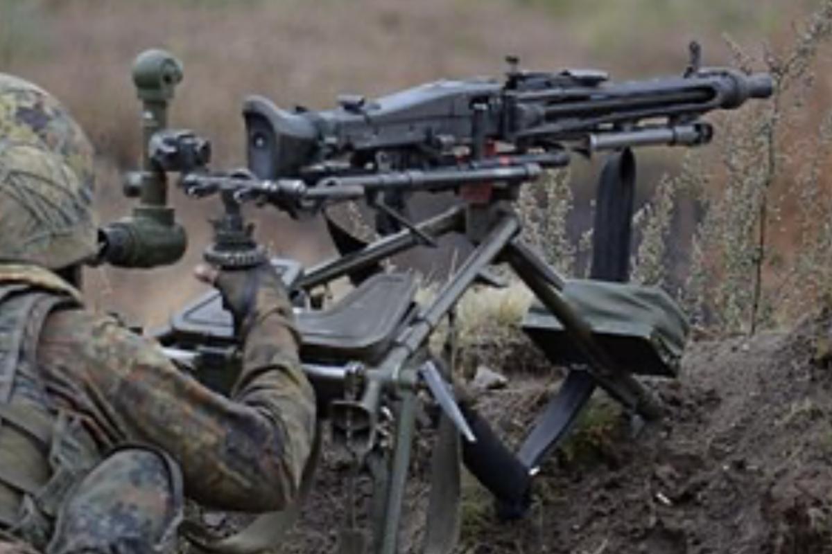 Machine gun