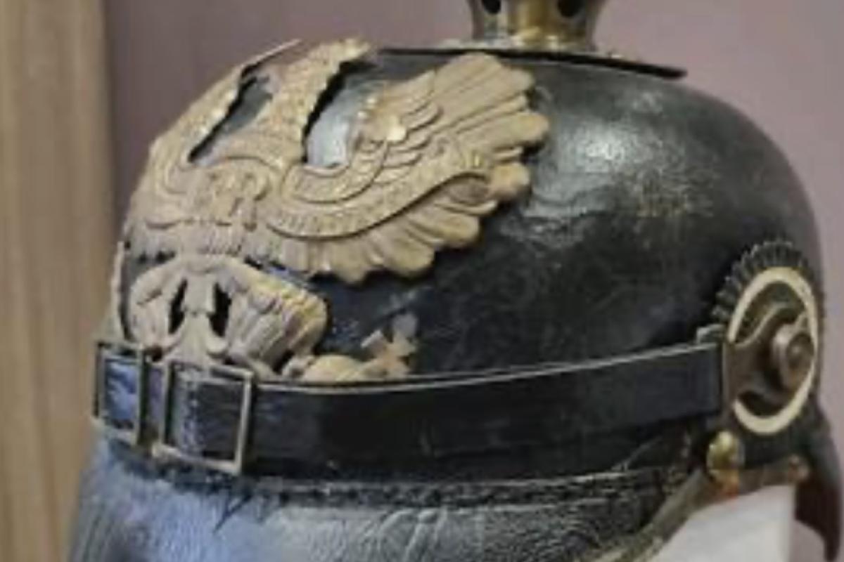 Picklehaube helmet