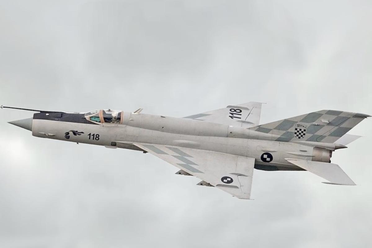 Mig - 21 fighter plane