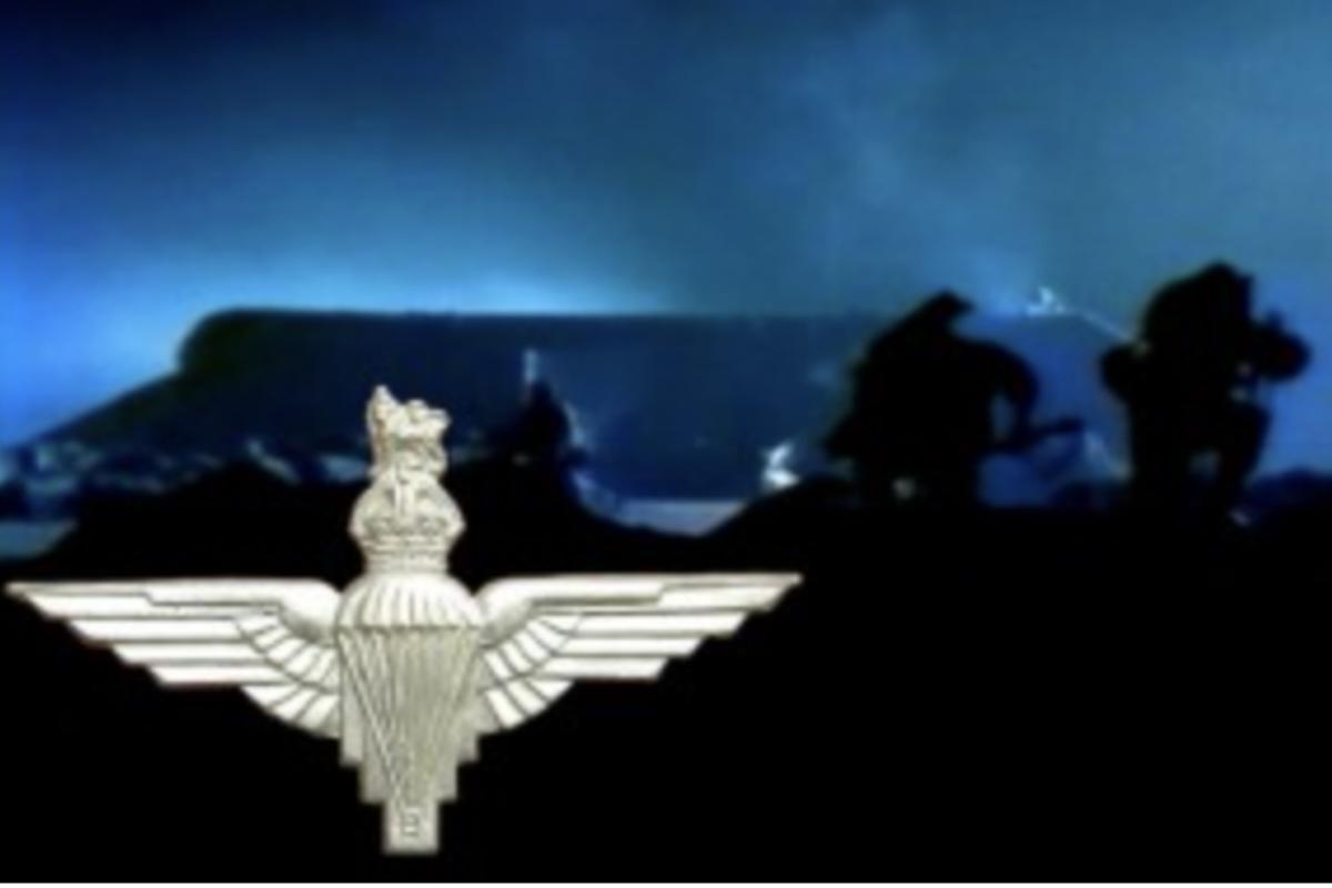 Parachute regiment cap badge