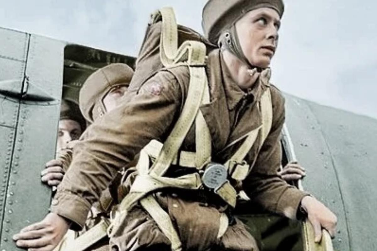 German ww2 paras jumping 