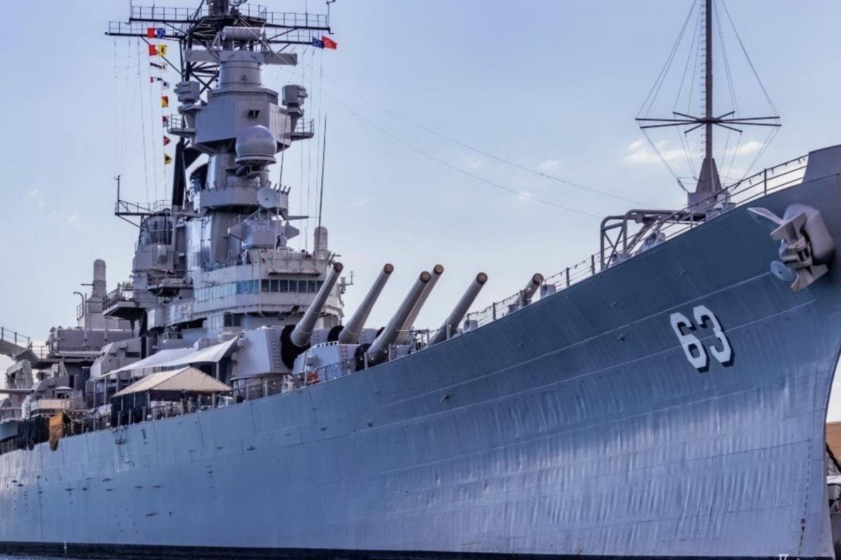 Uss missouri ww2 American battleship and museum 