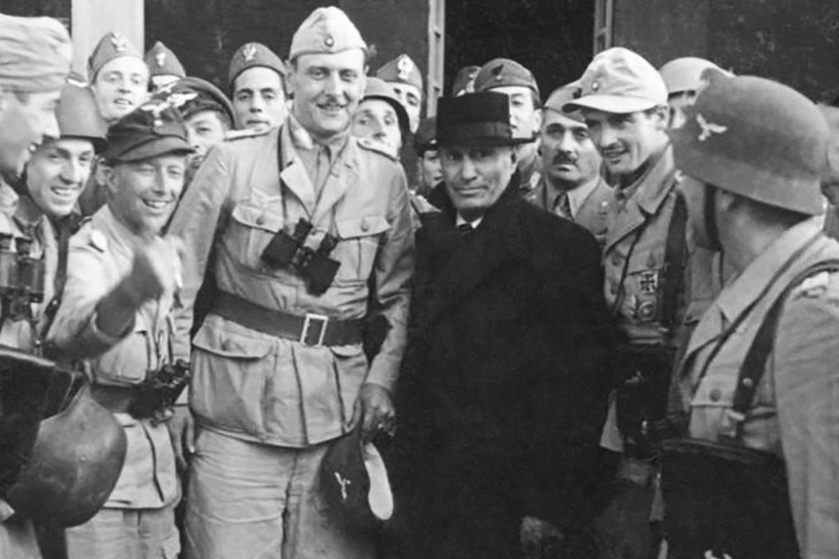 Mussolini operation oak Germany rescue by paras ww2 mission