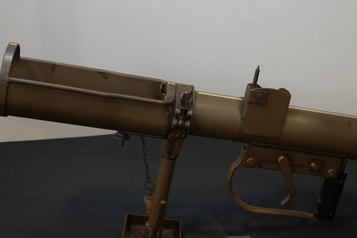 Piat ww2 Arnhem weapon paras 