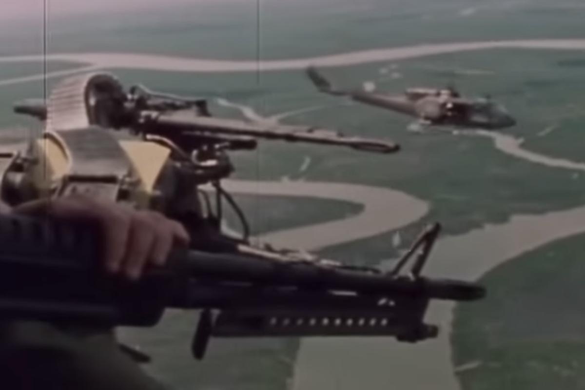 Vietnam helicopter door gunners 