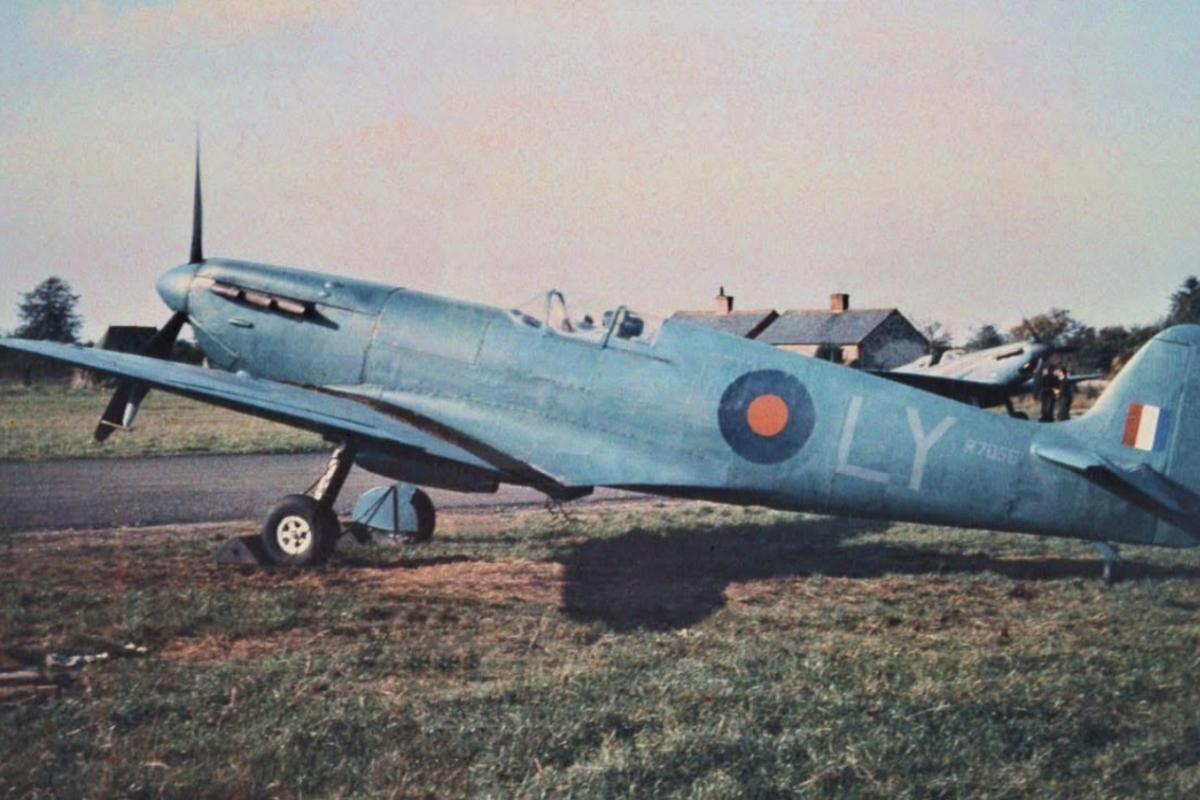 Sandy gunns spitfire 