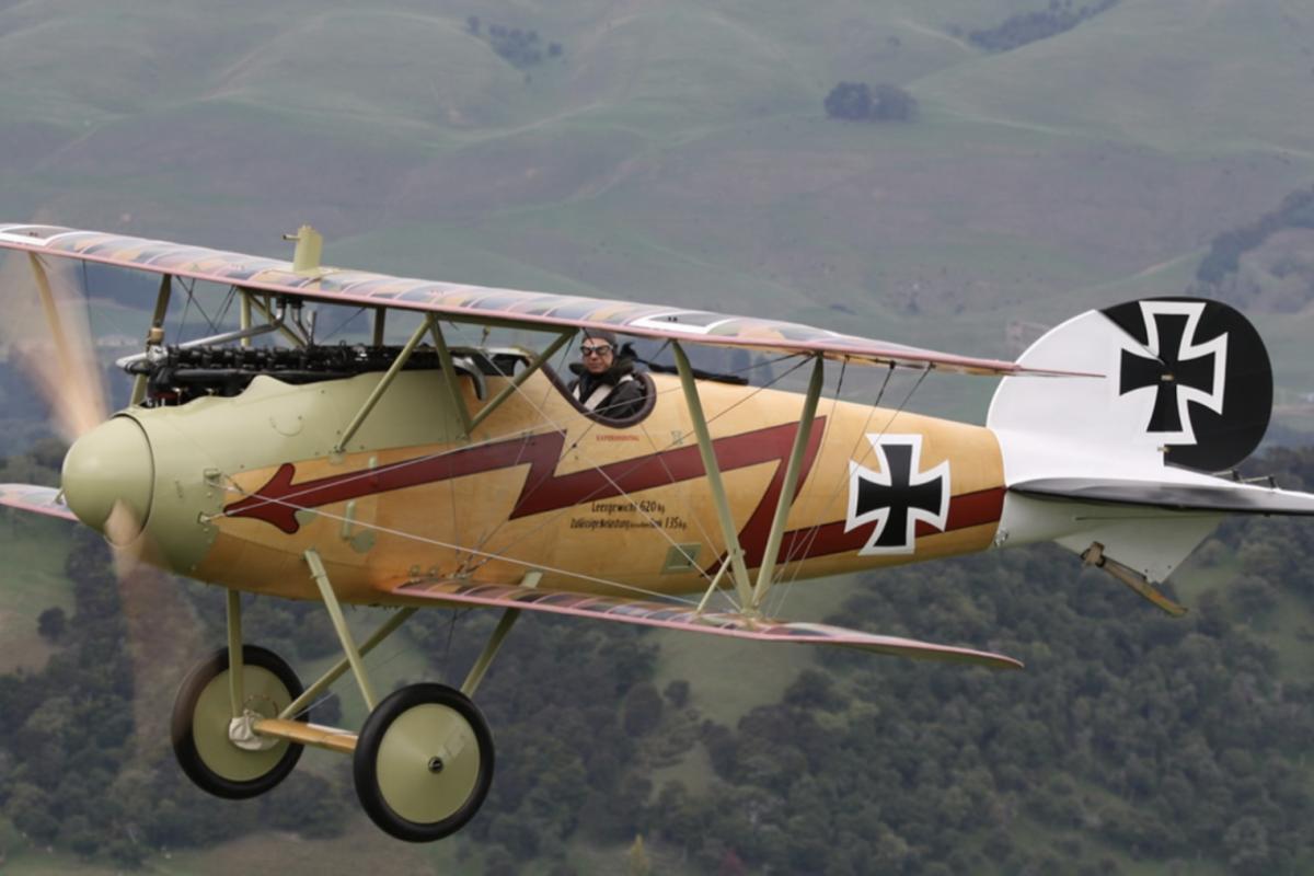 German albatross fighter plane ww1 