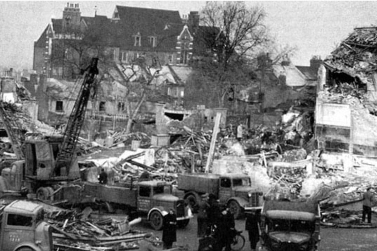 Woolworths v- 2 flowing rocket attack ww2 