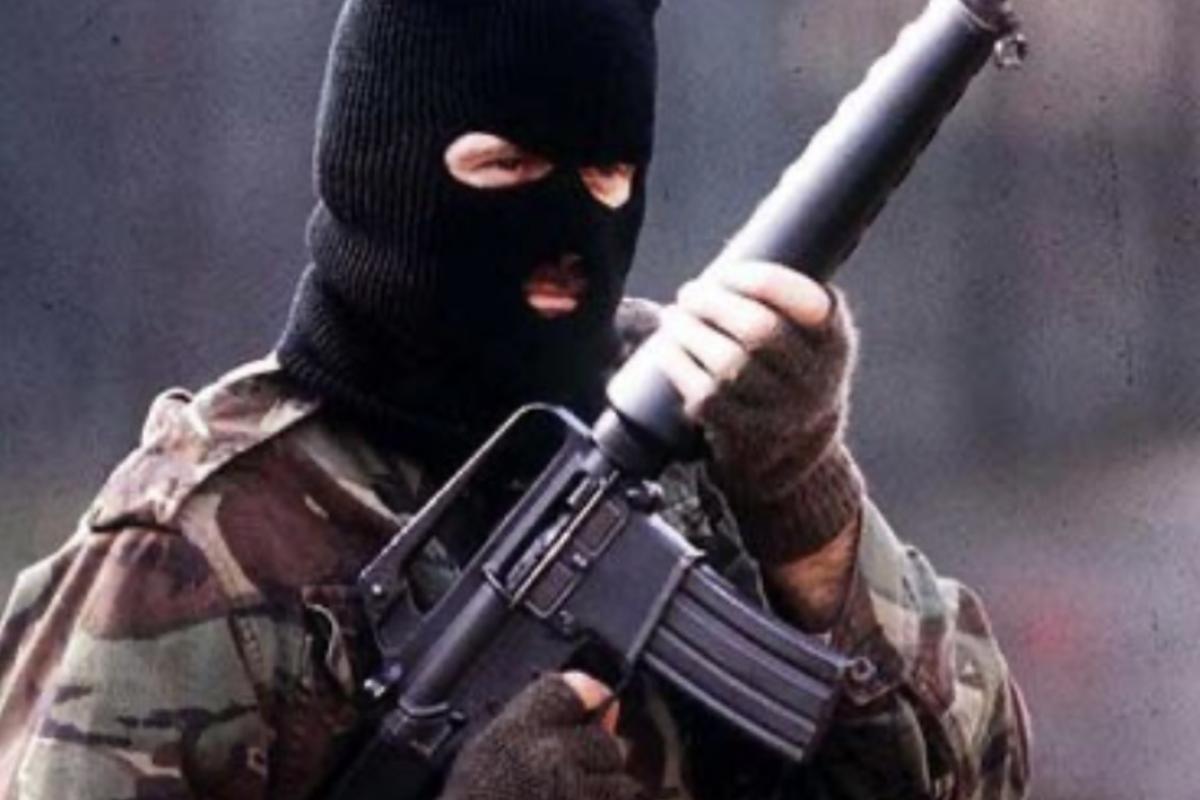 Ira terrorist