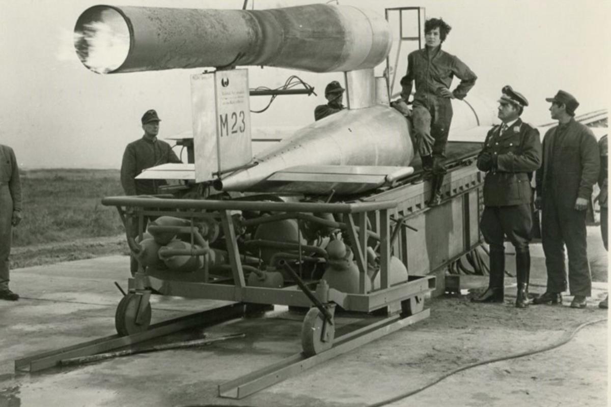 Operation crossbow v-1 v-2 rockets 