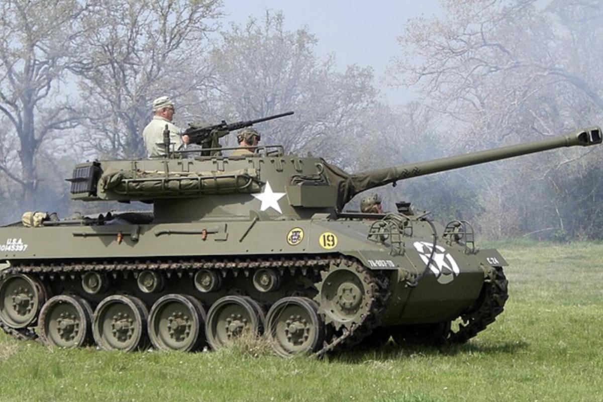 American tank destroyer m18 hellcat 