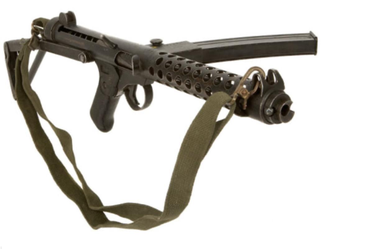 Sterling sub machine gun 