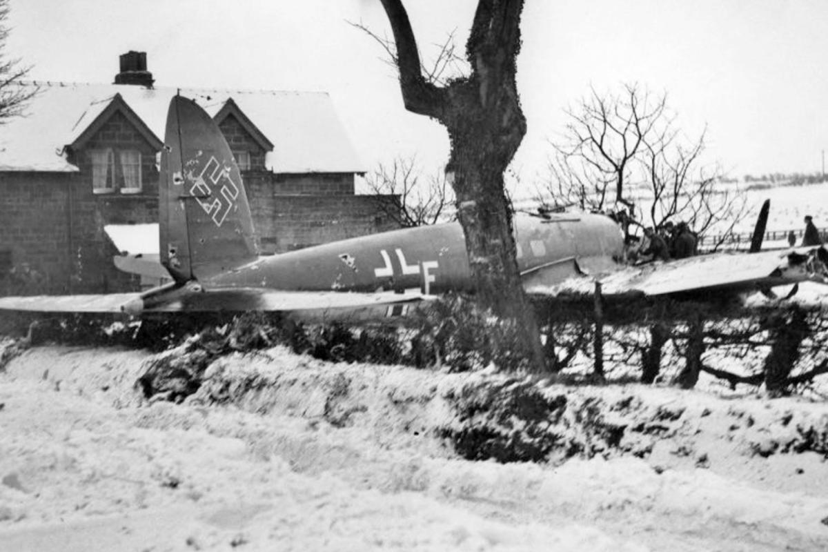Crashed luftwaffe plane Whitby 