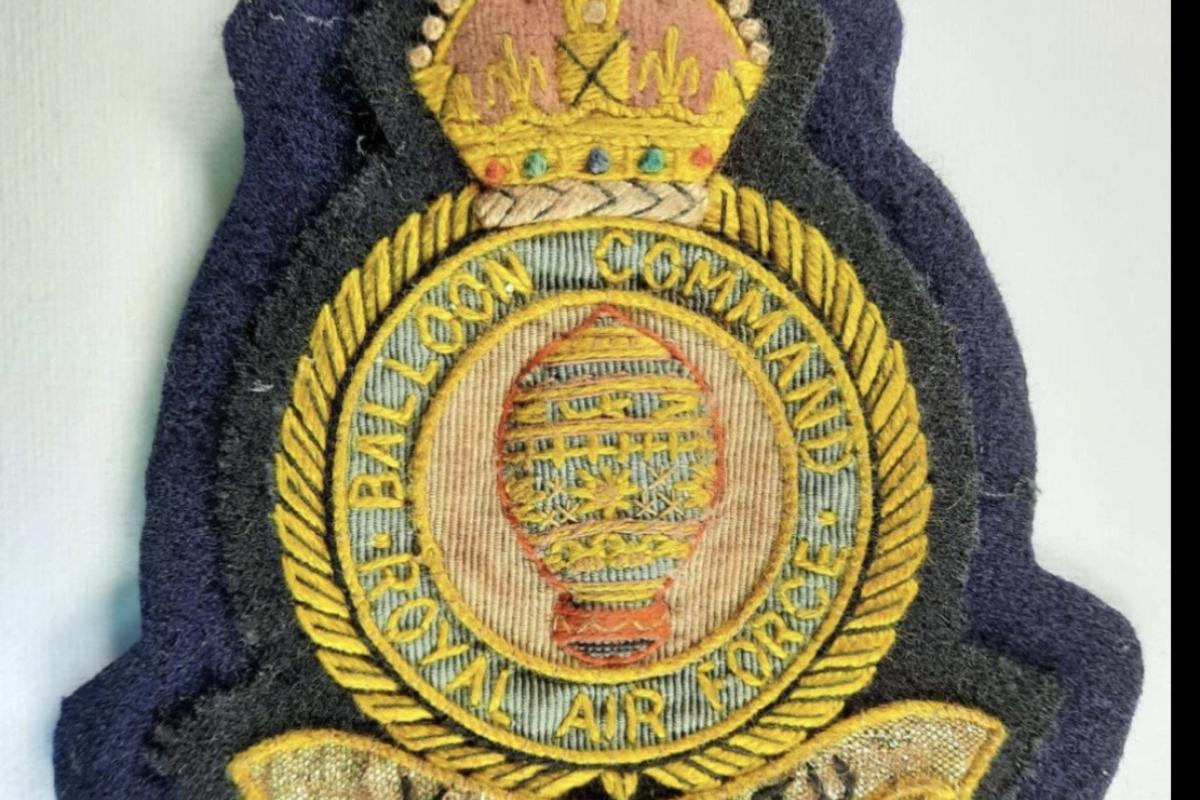 Barrage ballon command service badge 