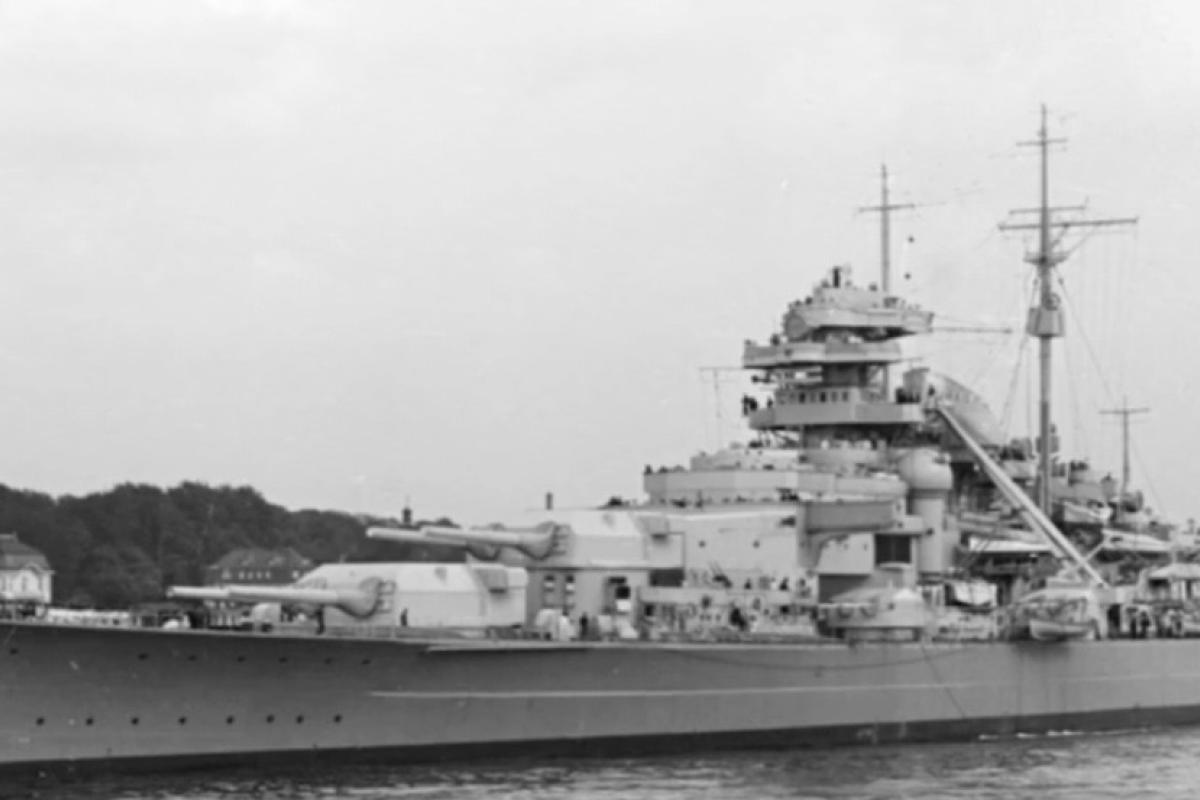 Bismarck battleship