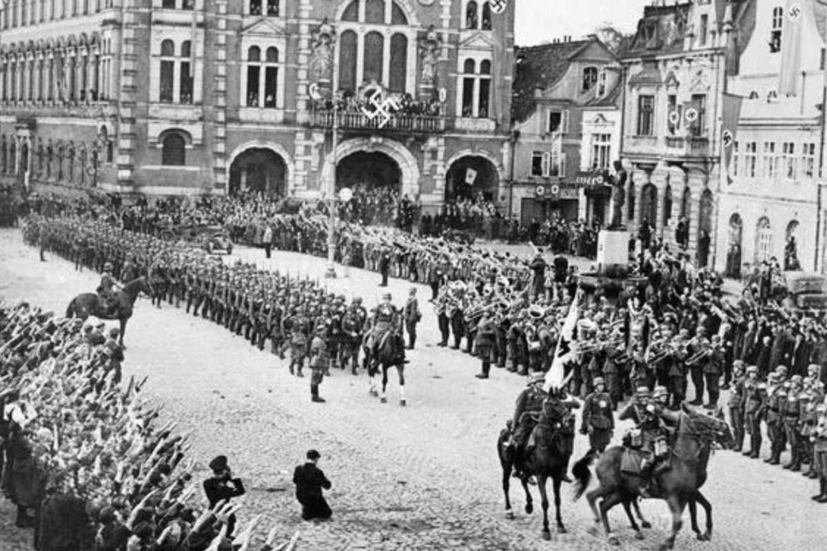 German troops into Rhineland 