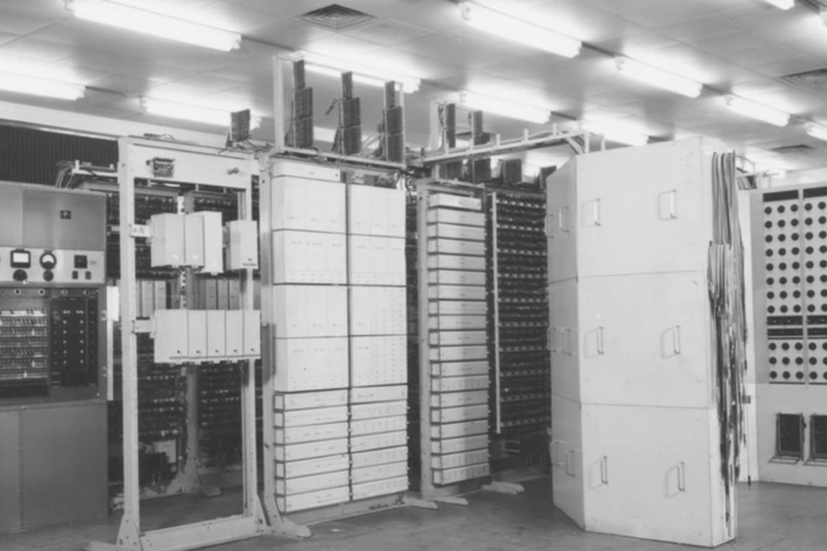 Code breaking machine 